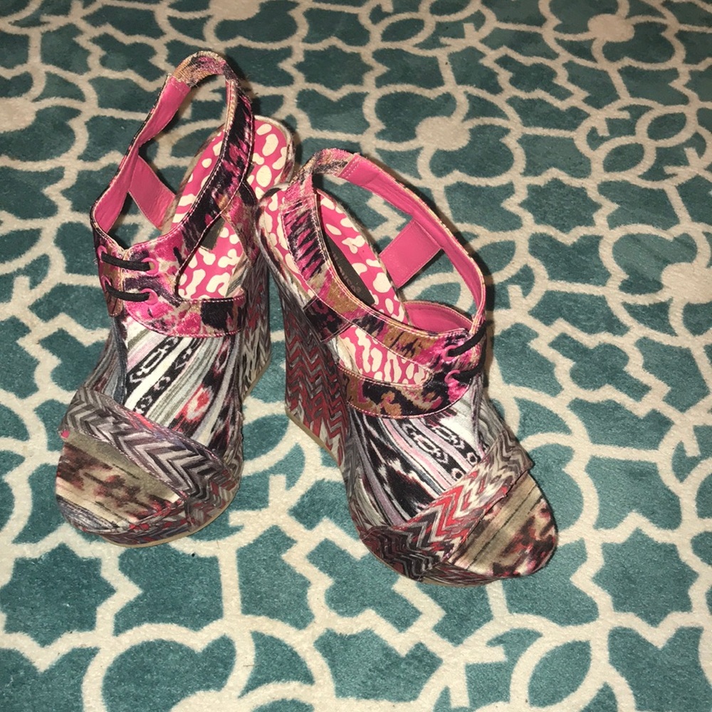Dollhouse Wedges